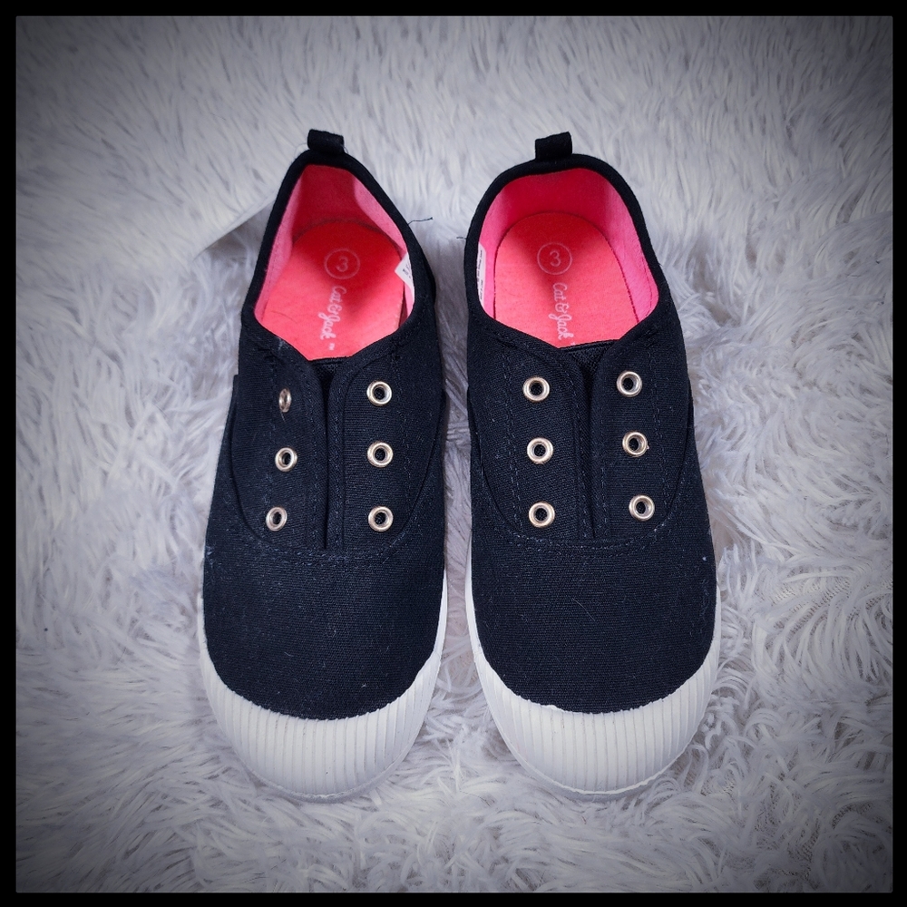 Girls Black Cat & Jack Slip-on Shoes Size 3
